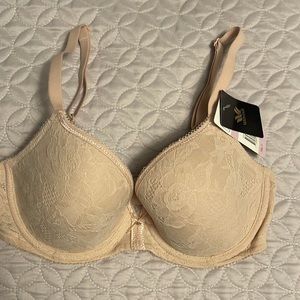 NWT Wacoal Bra 32D
